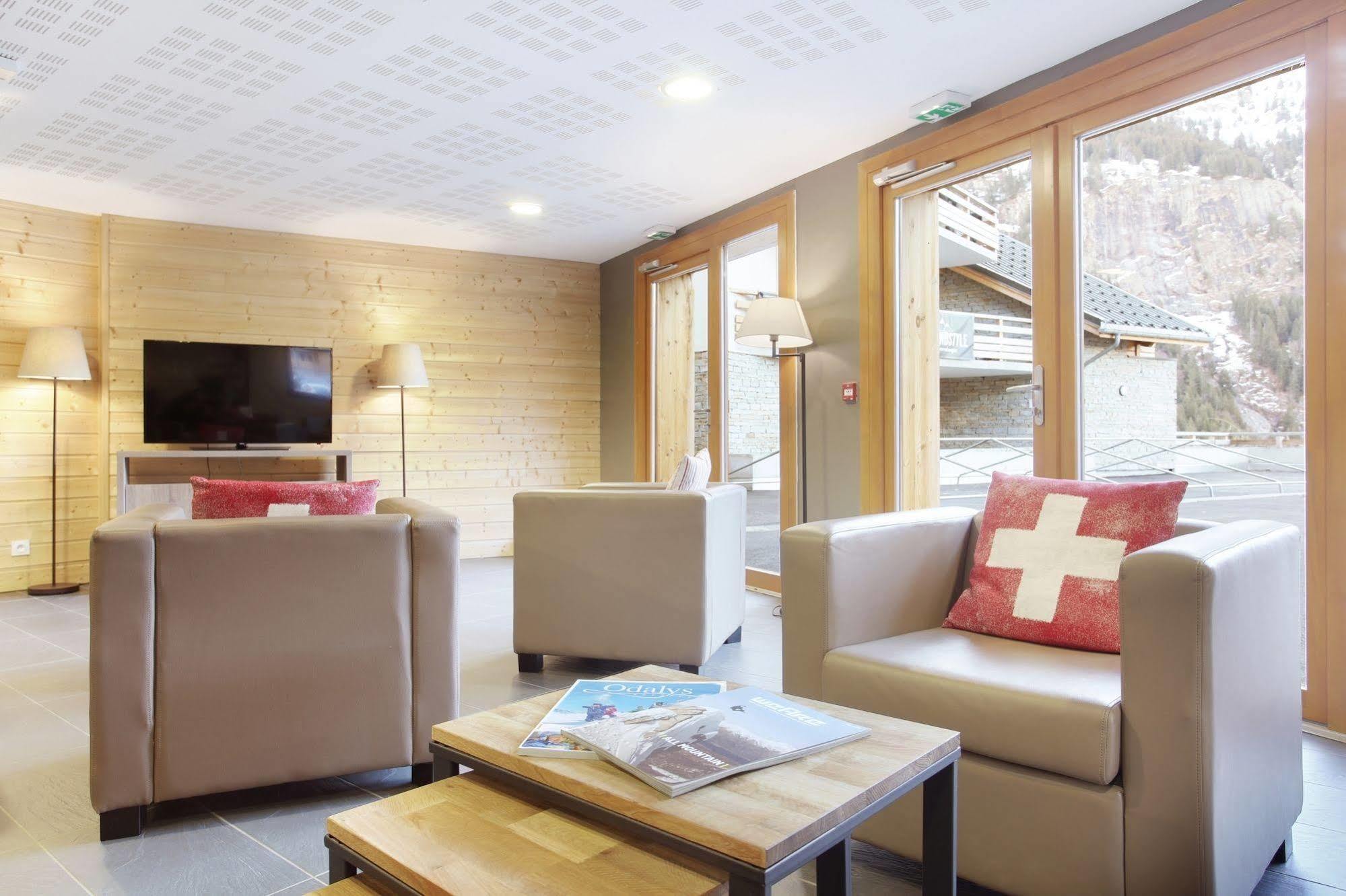 Residence Goelia Le Crystal Vaujany Dış mekan fotoğraf